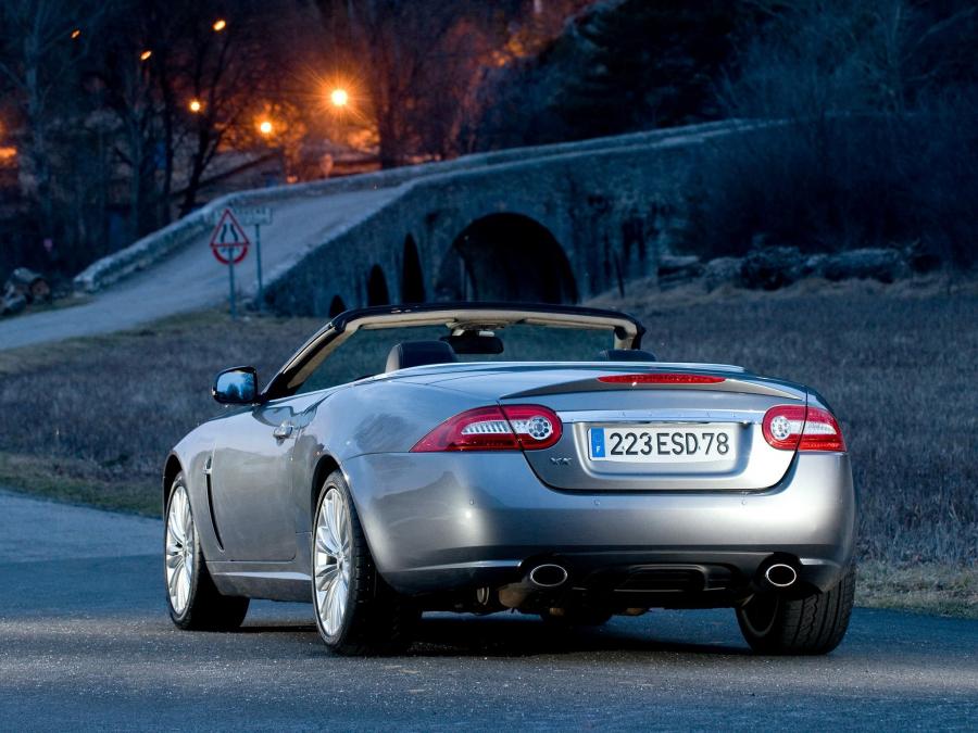  Jaguar XK Convertible 2009 года  (фото 39 из 43)